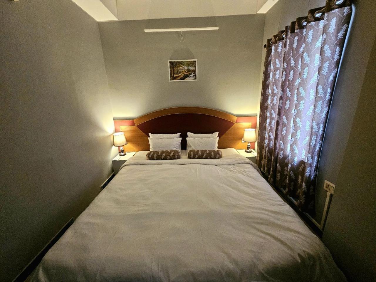 Hotel Vishal Siliguri Exterior foto